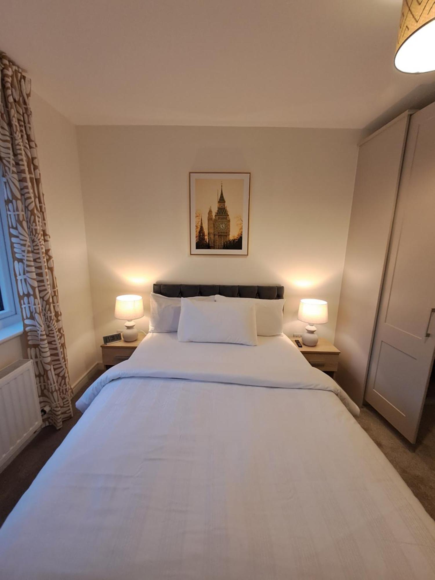 Cozy Bedroom In Lucan, دبلن المظهر الخارجي الصورة